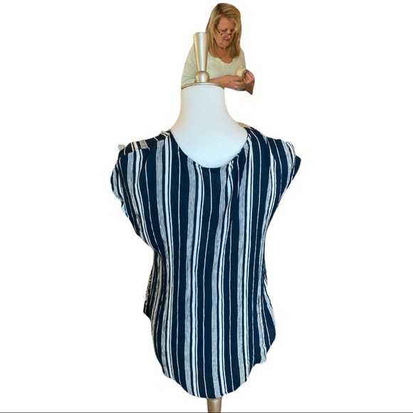 Patrons of Peace Top - Size XS - Knotted Crop Blouse - Picture 7 of 11